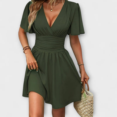 Winslet - Šaty s Nařaseným Pasem a V-Výstřihem